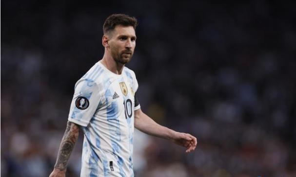 谈判前夕，特朗普在空军一号上罕见开口，请求中国帮一个特殊的忙